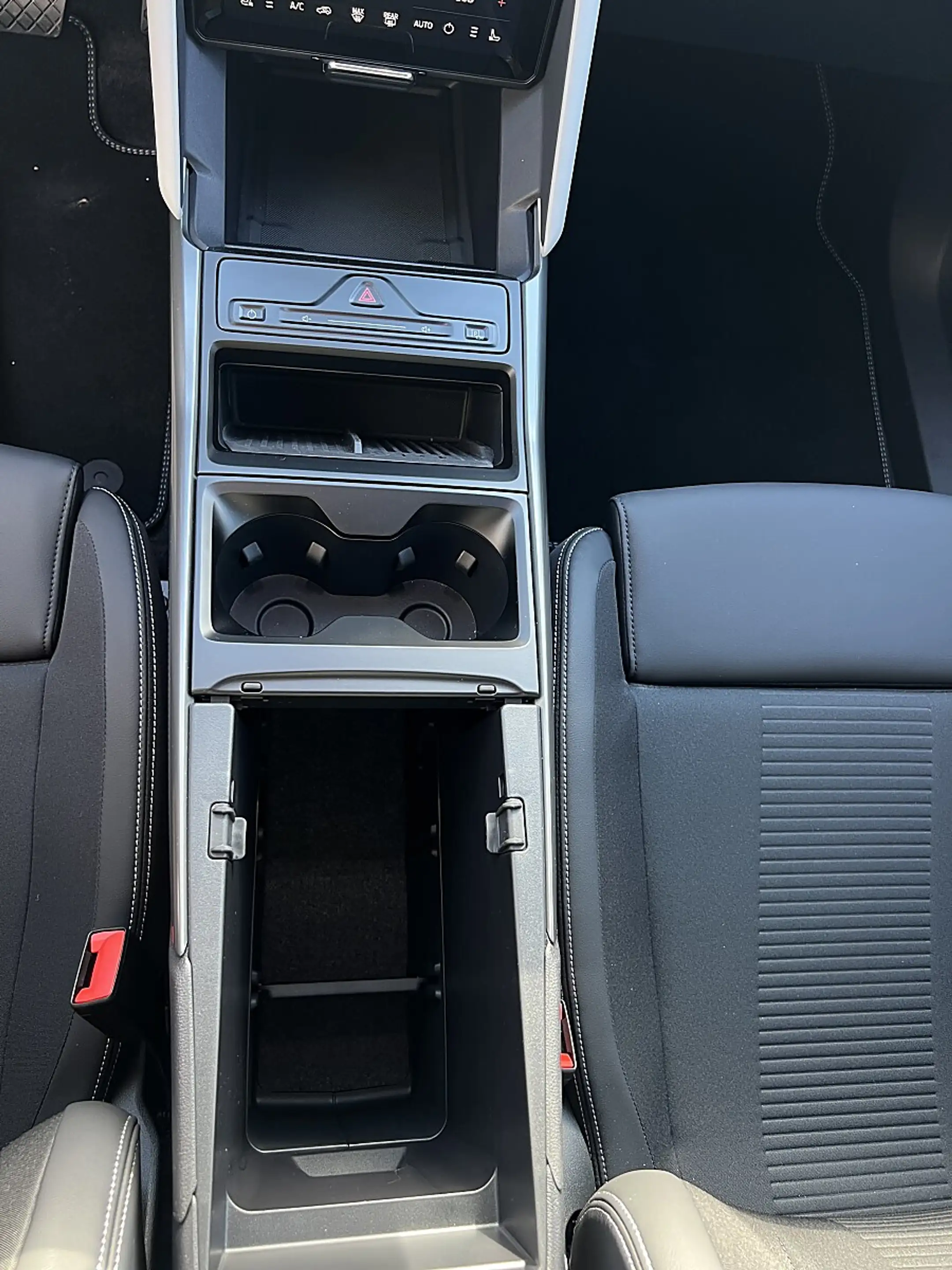 Ford Explorer Elektro 77kWh Select — photo 13