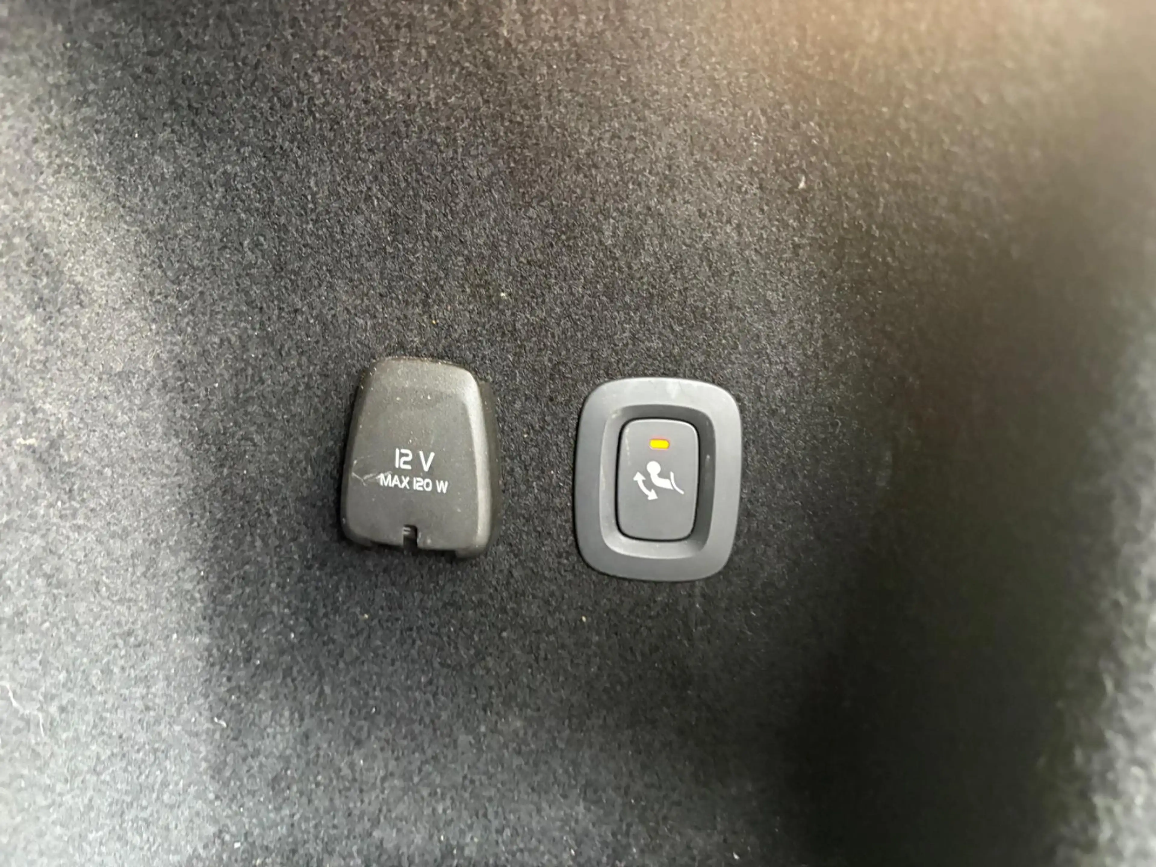 Volvo V60 2.0 T6 Recharge AWD R-Design | Trekhaak | Harman K — photo 9