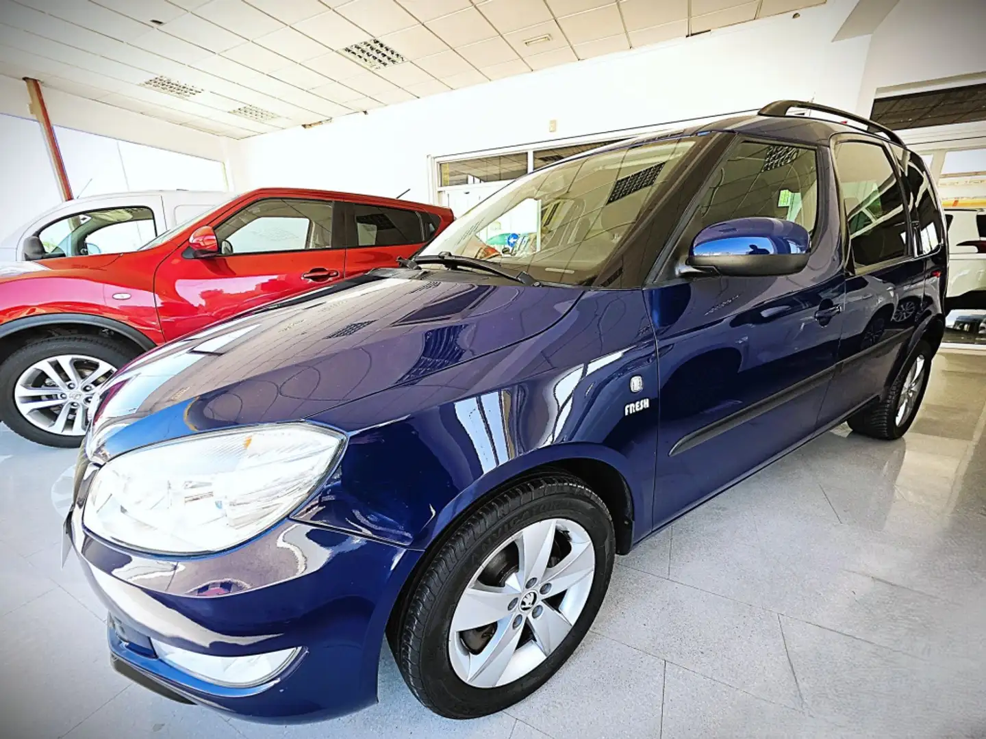 Skoda Roomster 1.6TDI CR Family Azul - 2