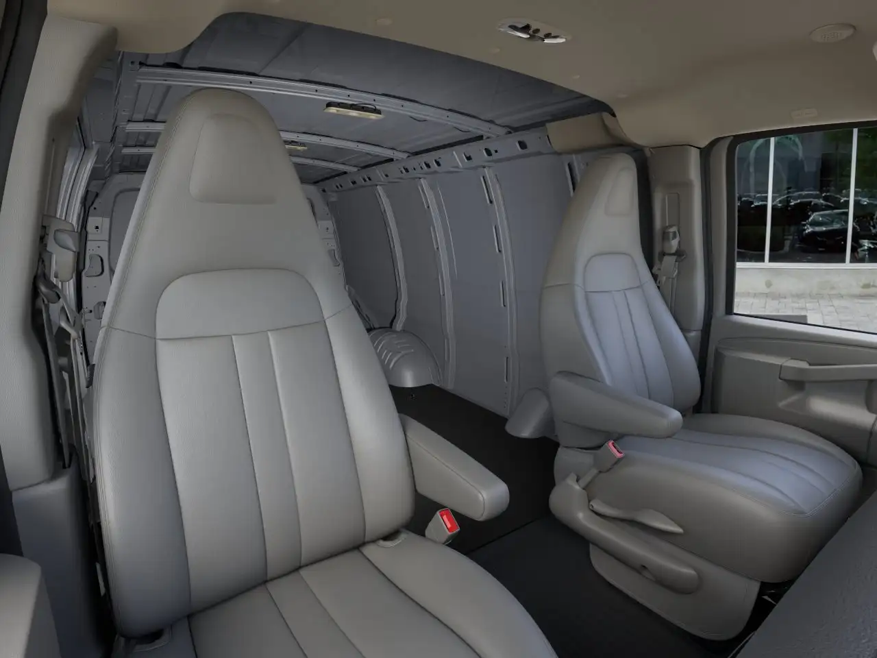 GMC Savana снимка GMC Savana