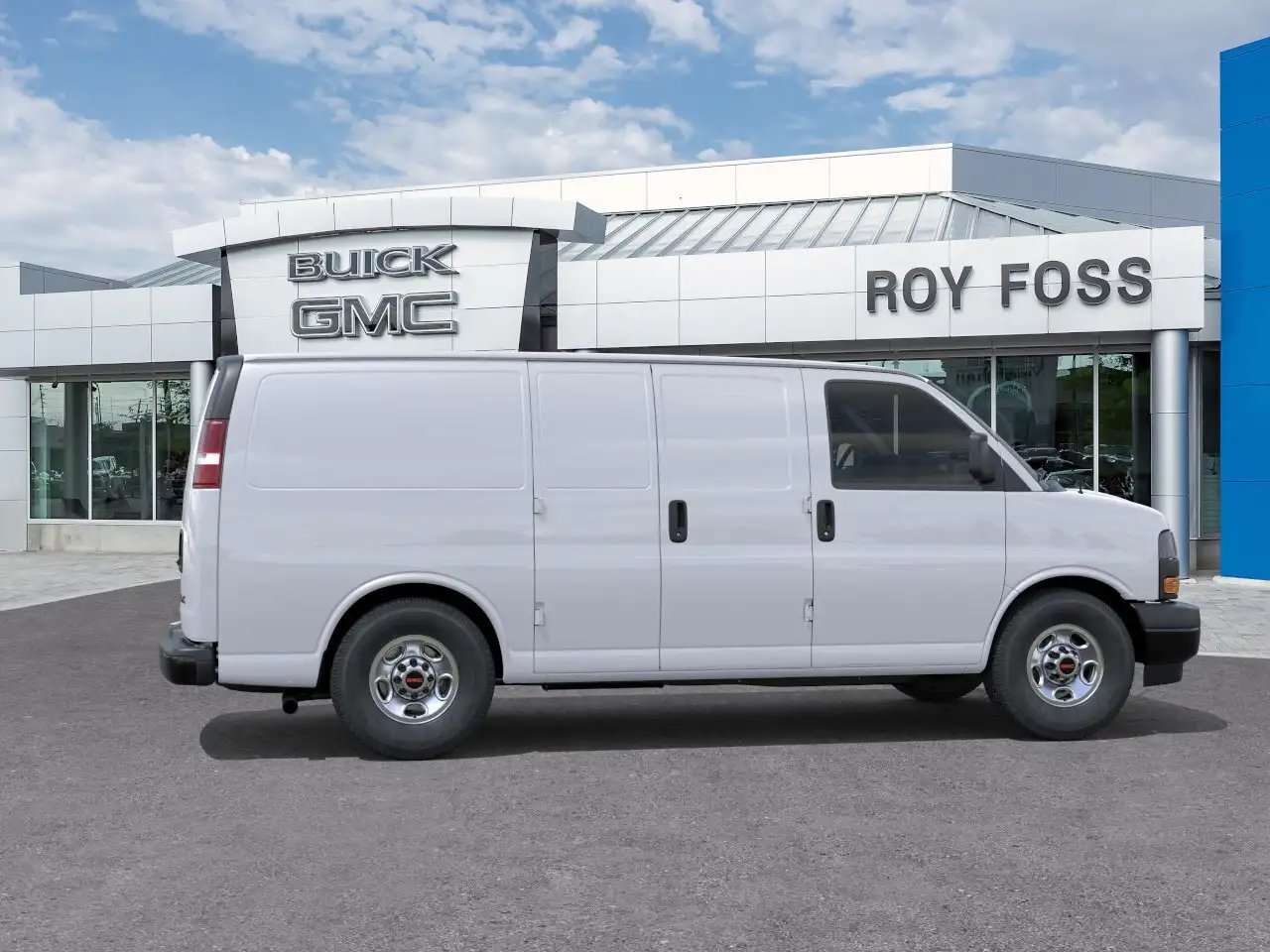 GMC Savana снимка GMC Savana