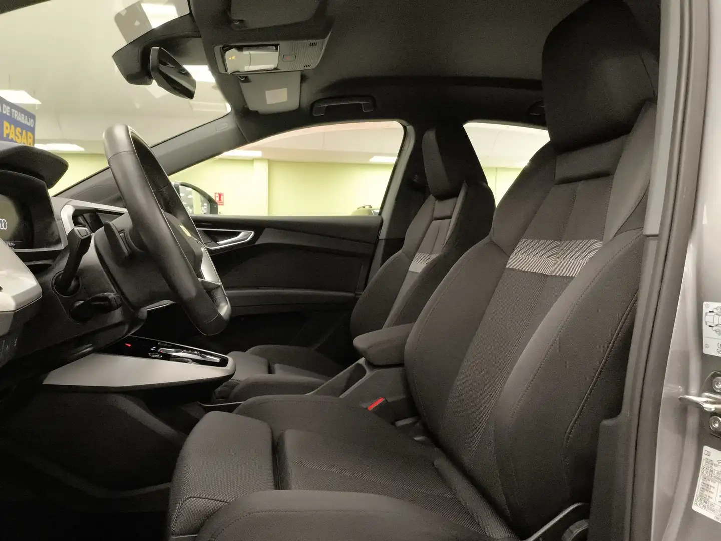 Audi Q4 e-tron Sportback 40 S-Line 82KWh Gris - 2