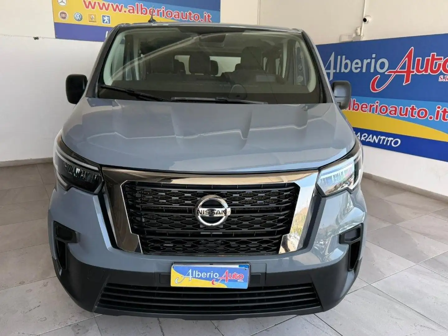 Nissan Primastar 2.0 dCi 110CV PC-TN Bus *9 POSTI* + IVA Gris - 2
