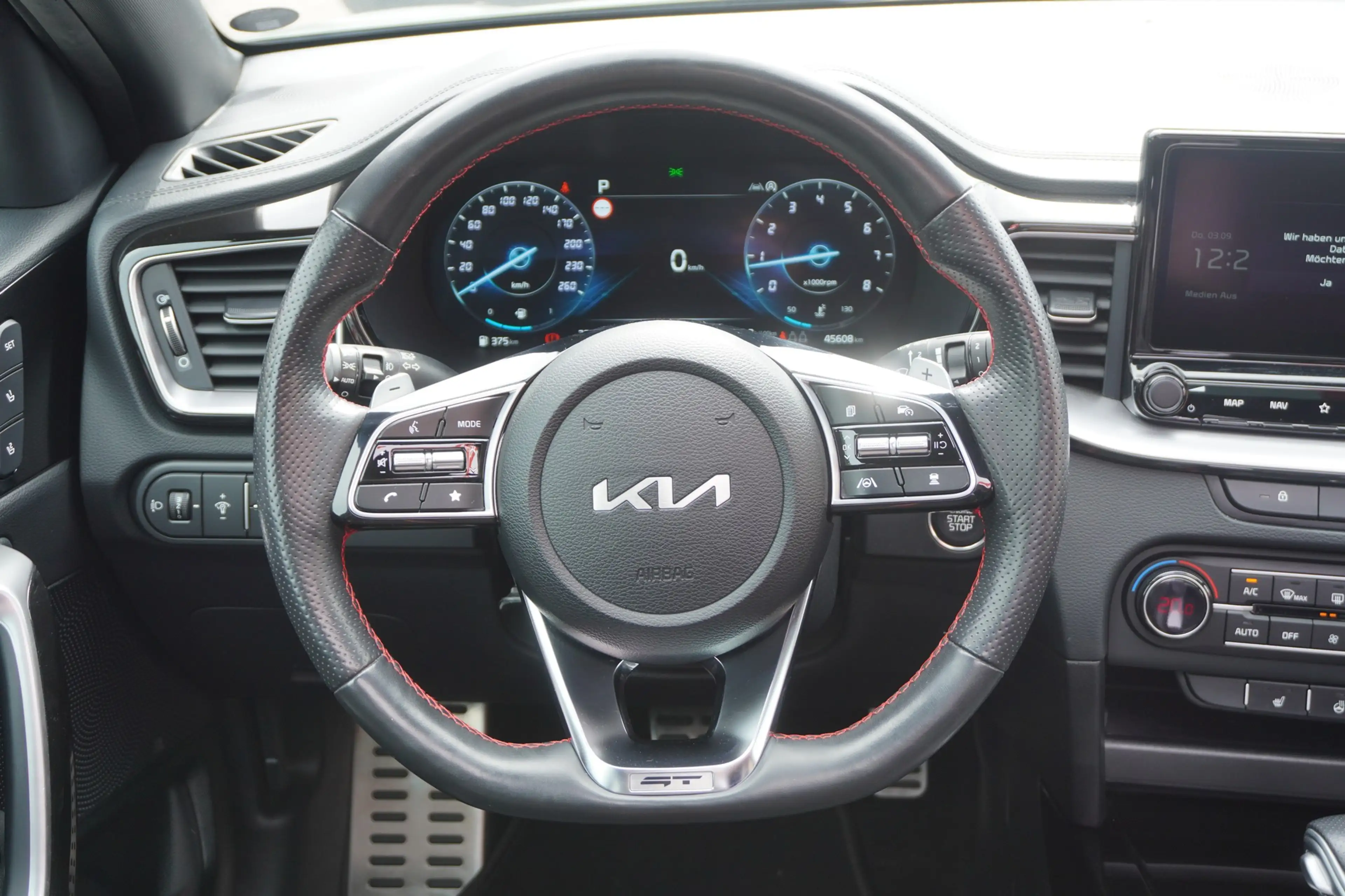 Kia ProCeed / pro_cee'd ProCeed 1.6 T-GDI GT JBL LED ACC Panorama — photo 14