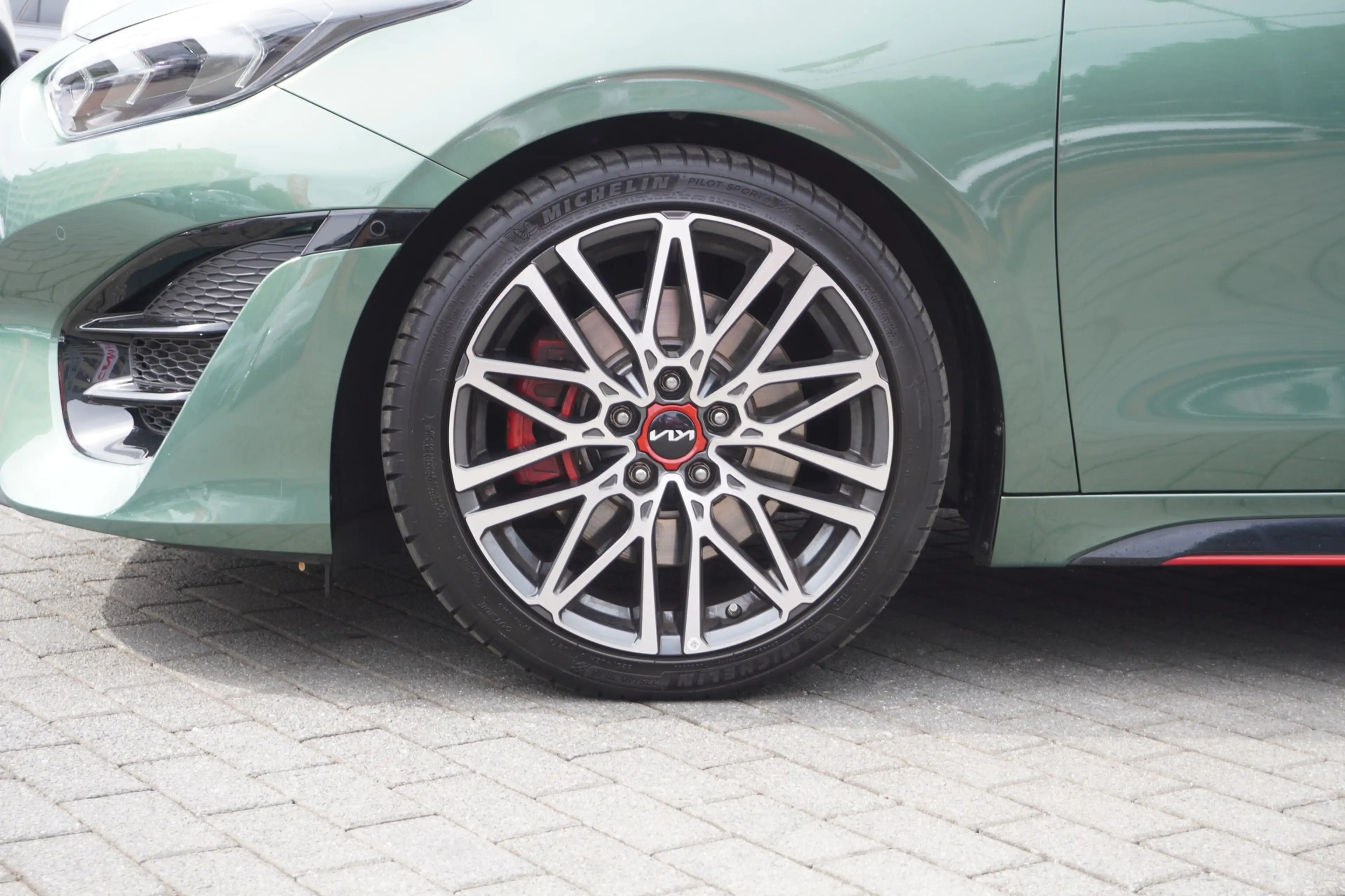 Kia ProCeed / pro_cee'd ProCeed 1.6 T-GDI GT JBL LED ACC Panorama — photo 10
