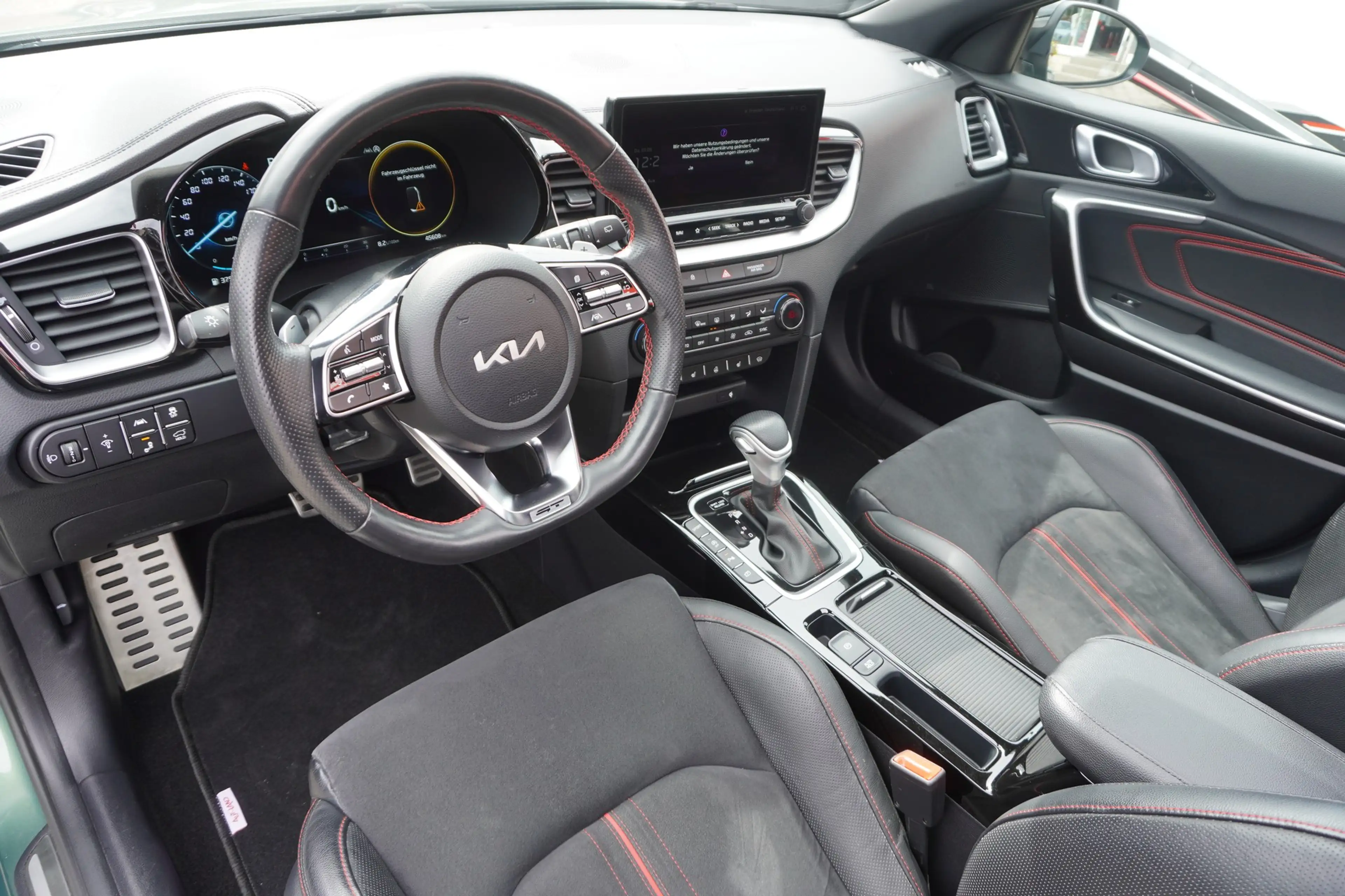 Kia ProCeed / pro_cee'd ProCeed 1.6 T-GDI GT JBL LED ACC Panorama — photo 11