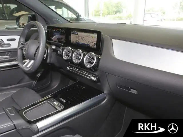 Mercedes-Benz Gla view 7