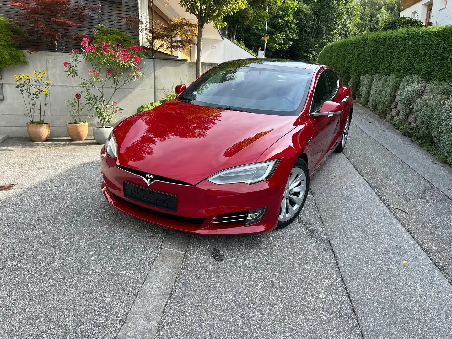 Tesla Model S 75, 16.666 netto, AWD, 19" Rot - 1