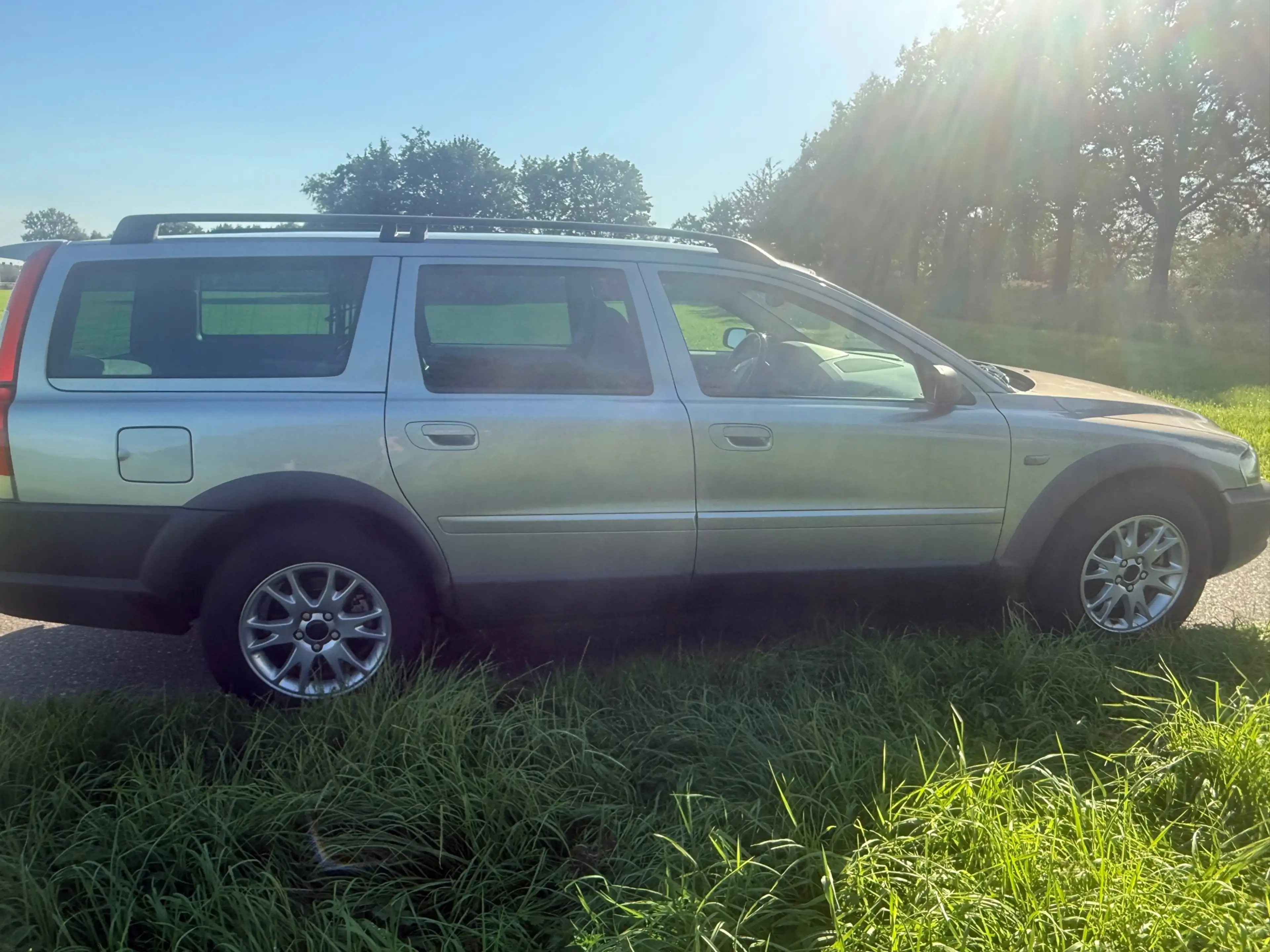 Volvo XC70 2.5 T Geartronic, blijvend youngtimer in super con — photo 7