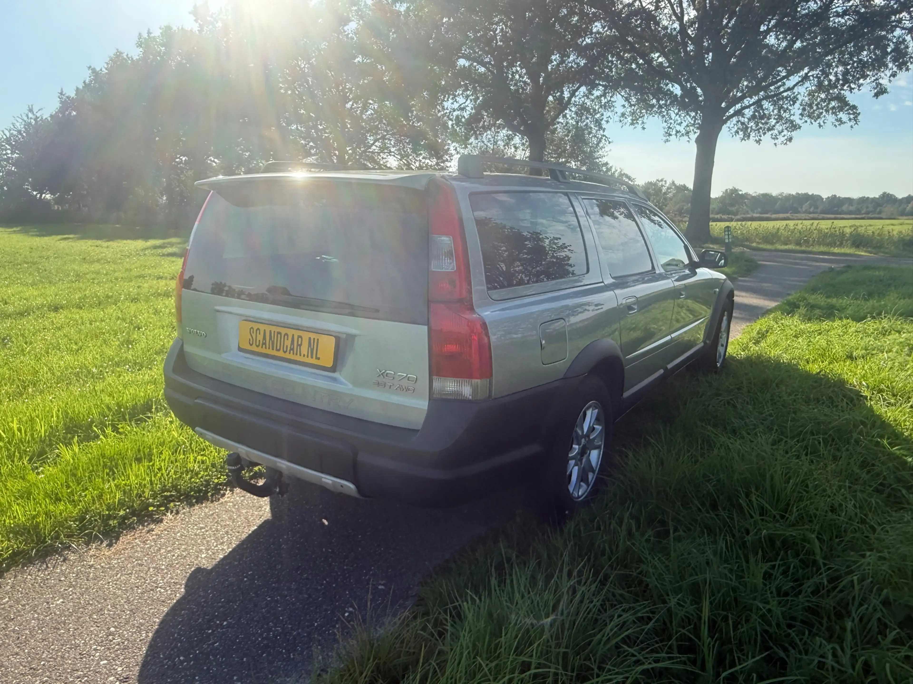 Volvo XC70 2.5 T Geartronic, blijvend youngtimer in super con — photo 6