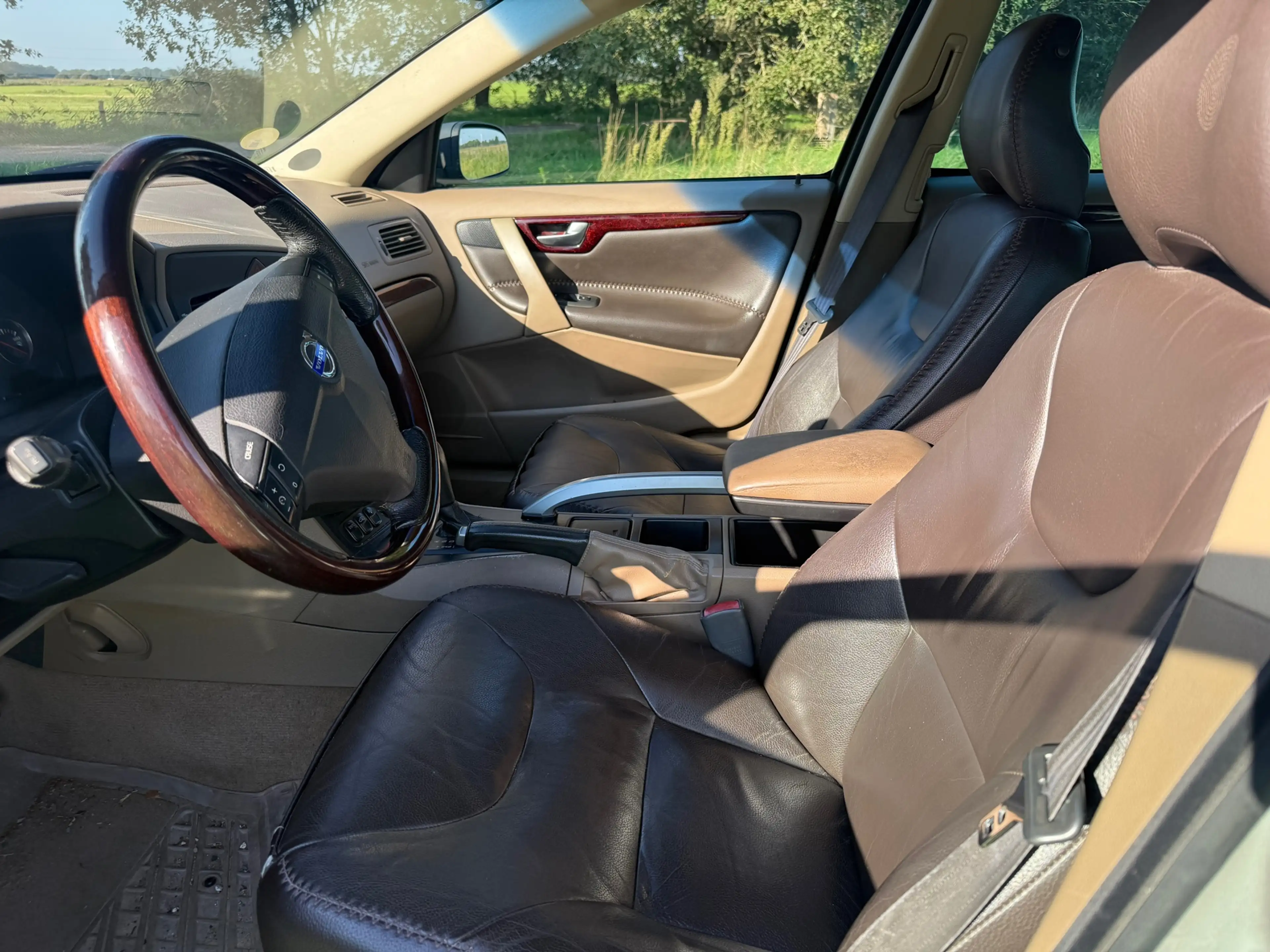 Volvo XC70 2.5 T Geartronic, blijvend youngtimer in super con — photo 12