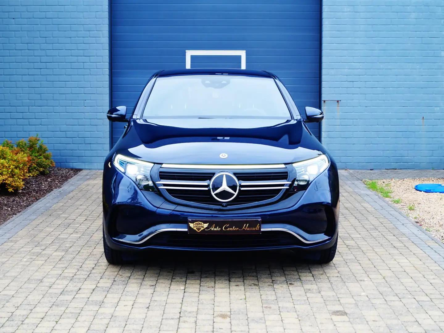 Mercedes-Benz EQC 400 EQC 400 4Matic AMG Line Elect/Garantie bij MB/BTW Blauw - 2