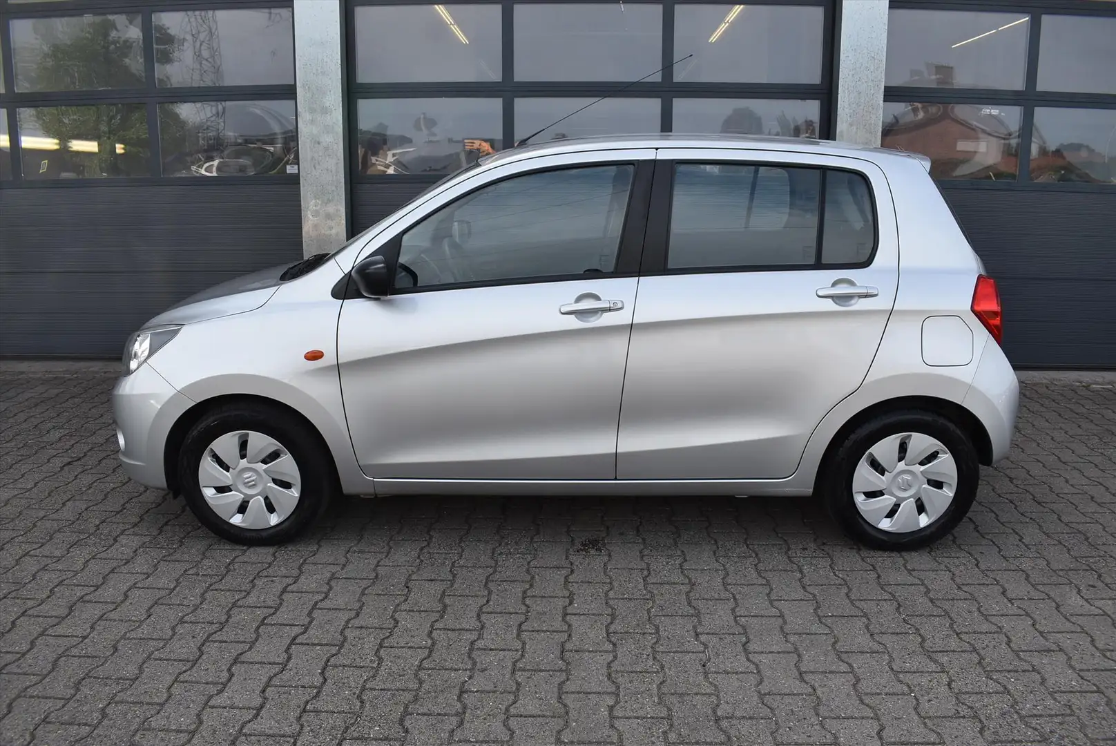 Suzuki Celerio 1.0 68pk Comfort Grijs - 2