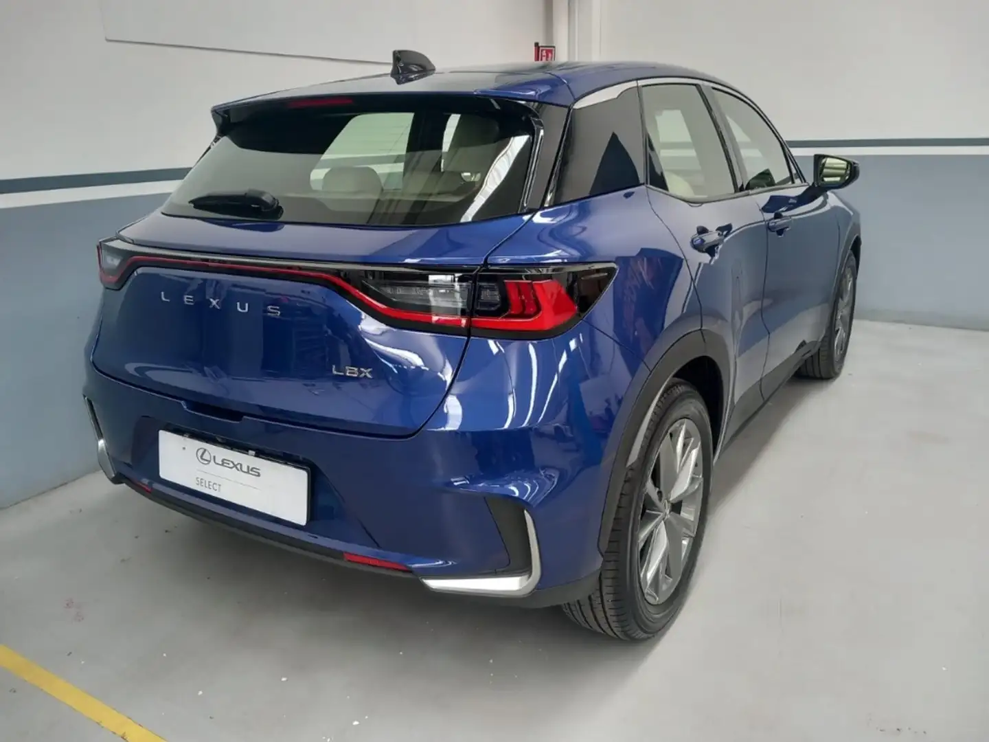 Lexus LBX 1.5H 2WD ELEGANT MY24 Blu/Azzurro - 2