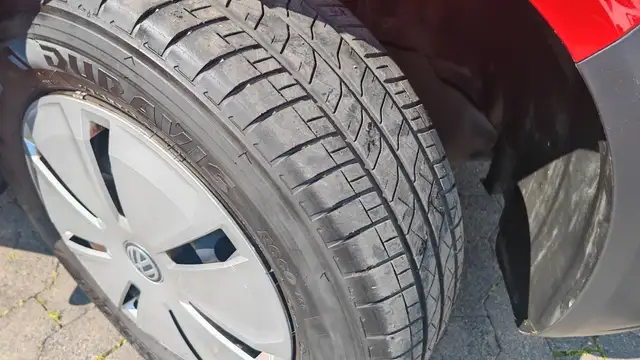 Volkswagen Transporter view 6