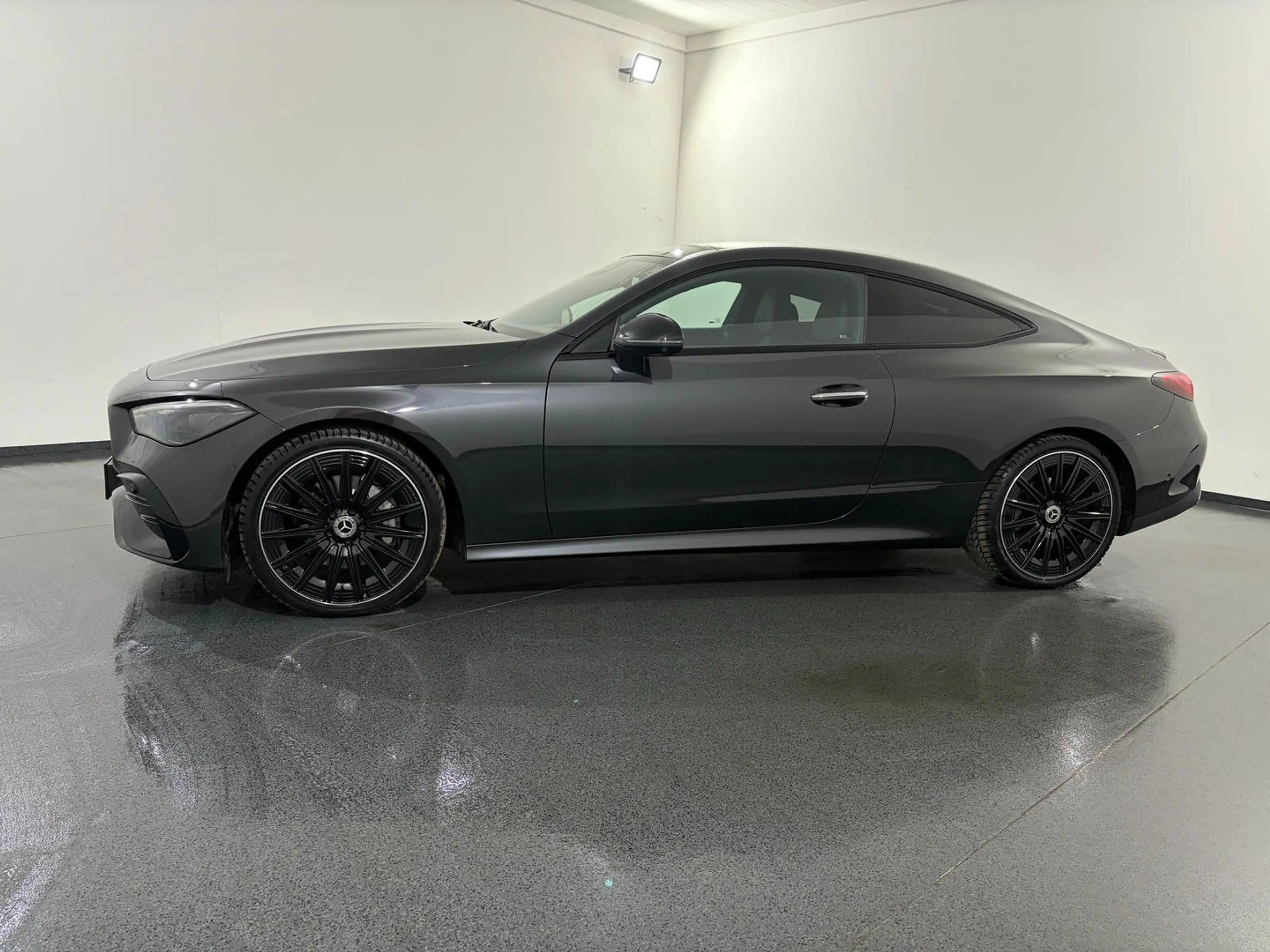 Mercedes-Benz CLE 200 CLE 200 Coupe 4Matic AMG-Line — photo 6