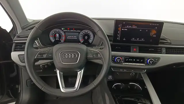 Audi A4 view 14