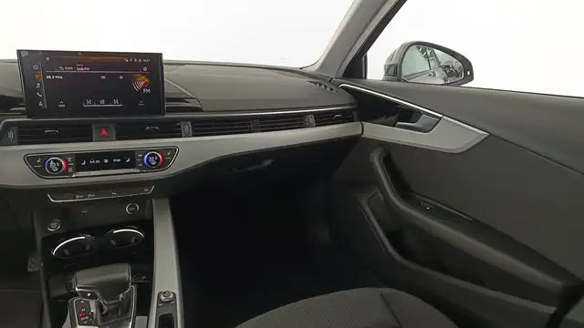 Audi A4 view 13