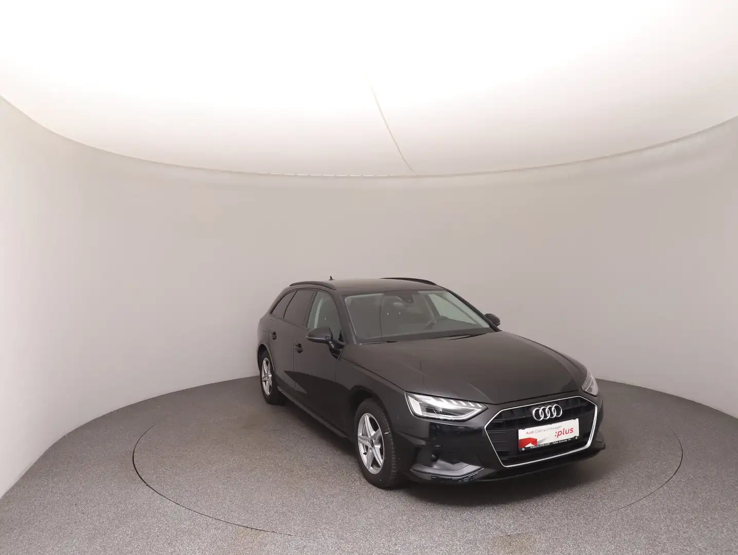 Audi A4 35 TDI Schwarz - 2