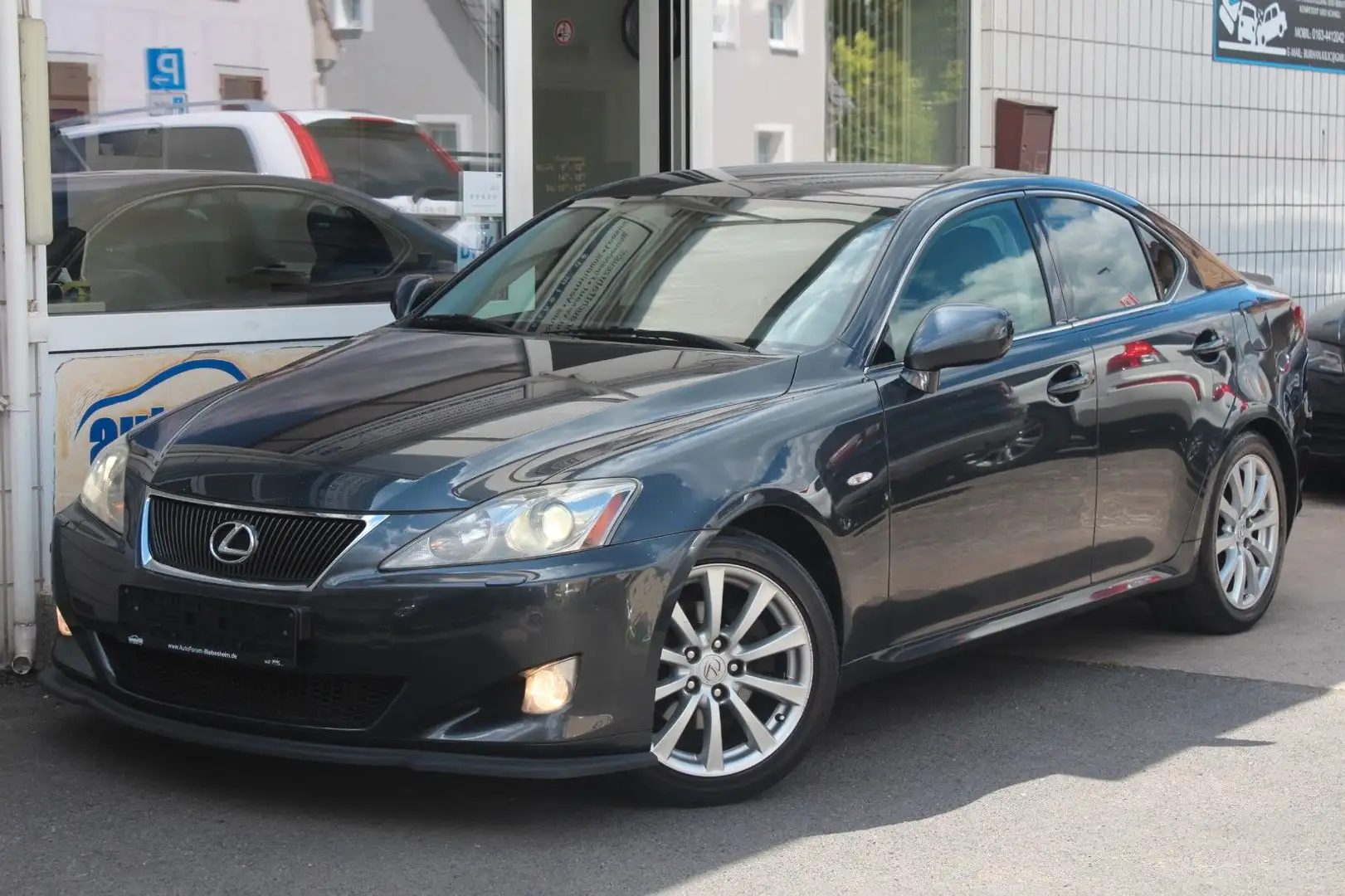 Lexus IS 250 Luxury Line Leder*Navi*R-Kamera*Xenon* Gris - 2