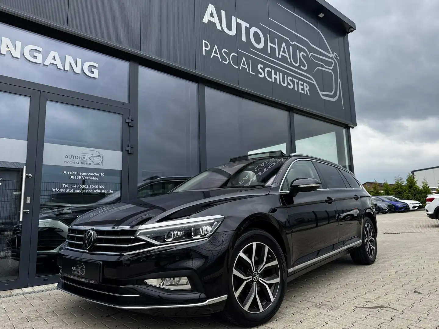 Volkswagen Passat Var Elegance 2.0 TDI/DSG/LED/AHK/PANO/ Zwart - 1