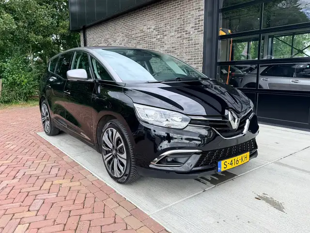 Renault Grand Scenic view 5