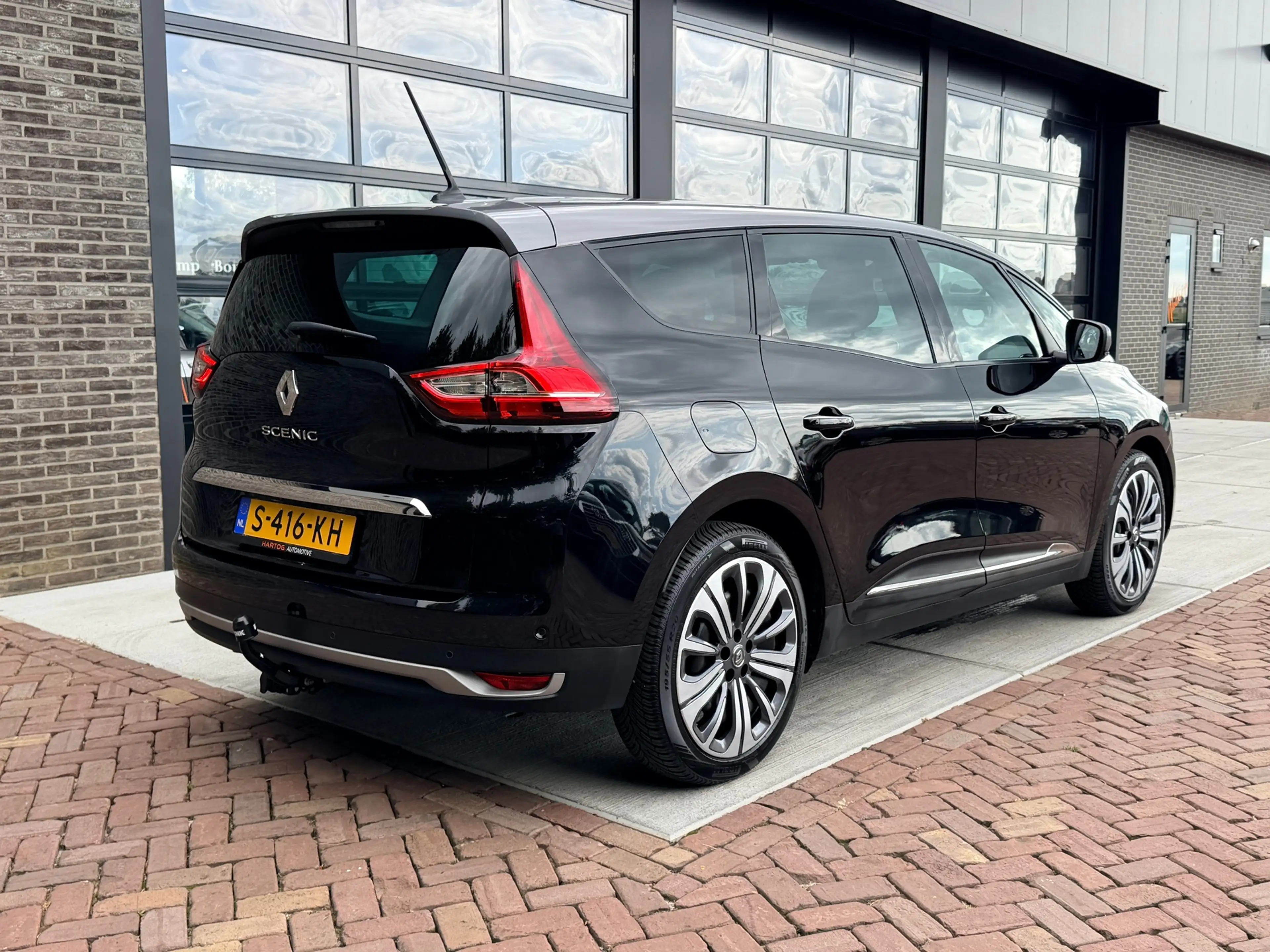 Renault Grand Scenic 1.3 TCe Business Zen | Camera | Trekhaak — photo 2
