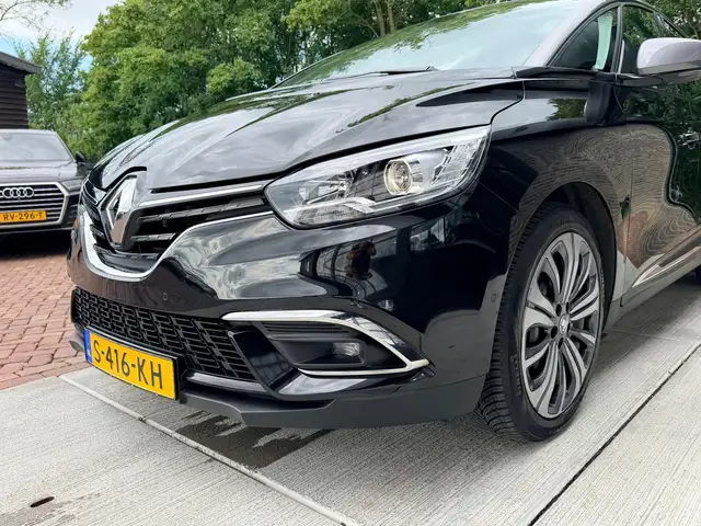 Renault Grand Scenic view 10