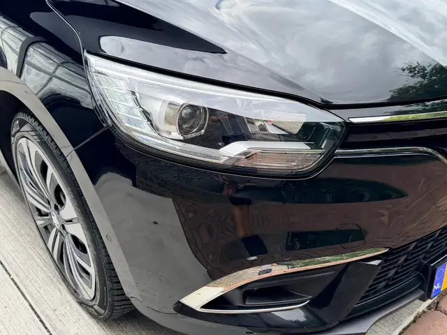 Renault Grand Scenic view 11