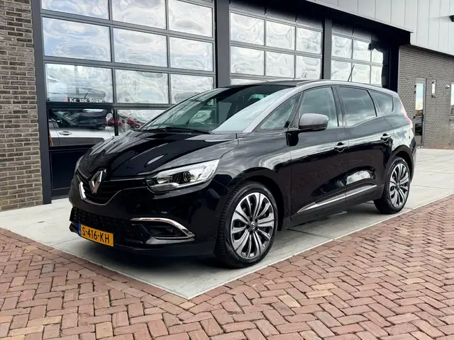 2021 Renault Grand Scenic in Black for sale