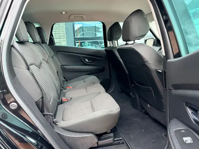 Renault Grand Scenic view 15