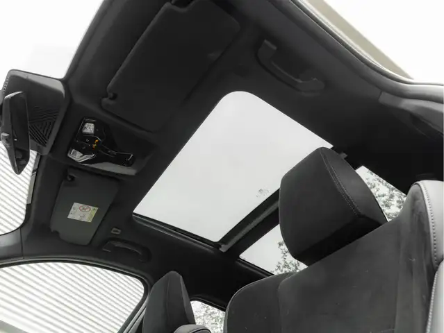 BMW X1 view 4