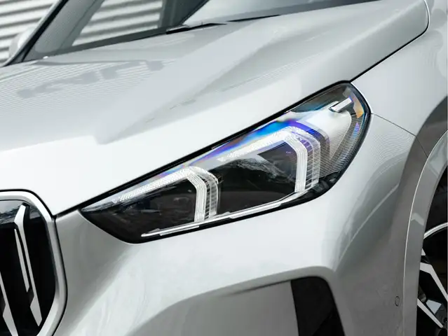 BMW X1 view 10