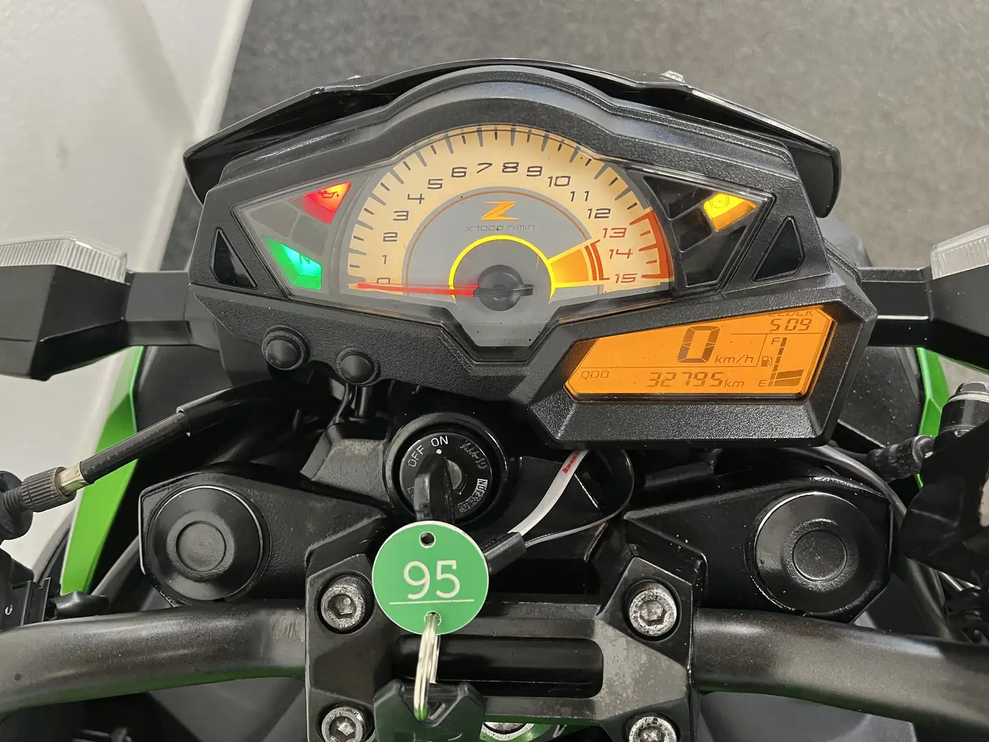 Kawasaki Z 300 ABS Groen - 2