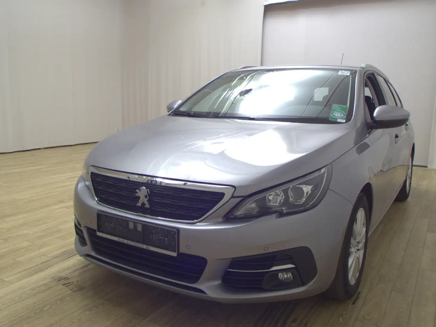 Peugeot 308 SW 1.5 BlueHDI Active Navi SHZ Tempomat Grau - 2