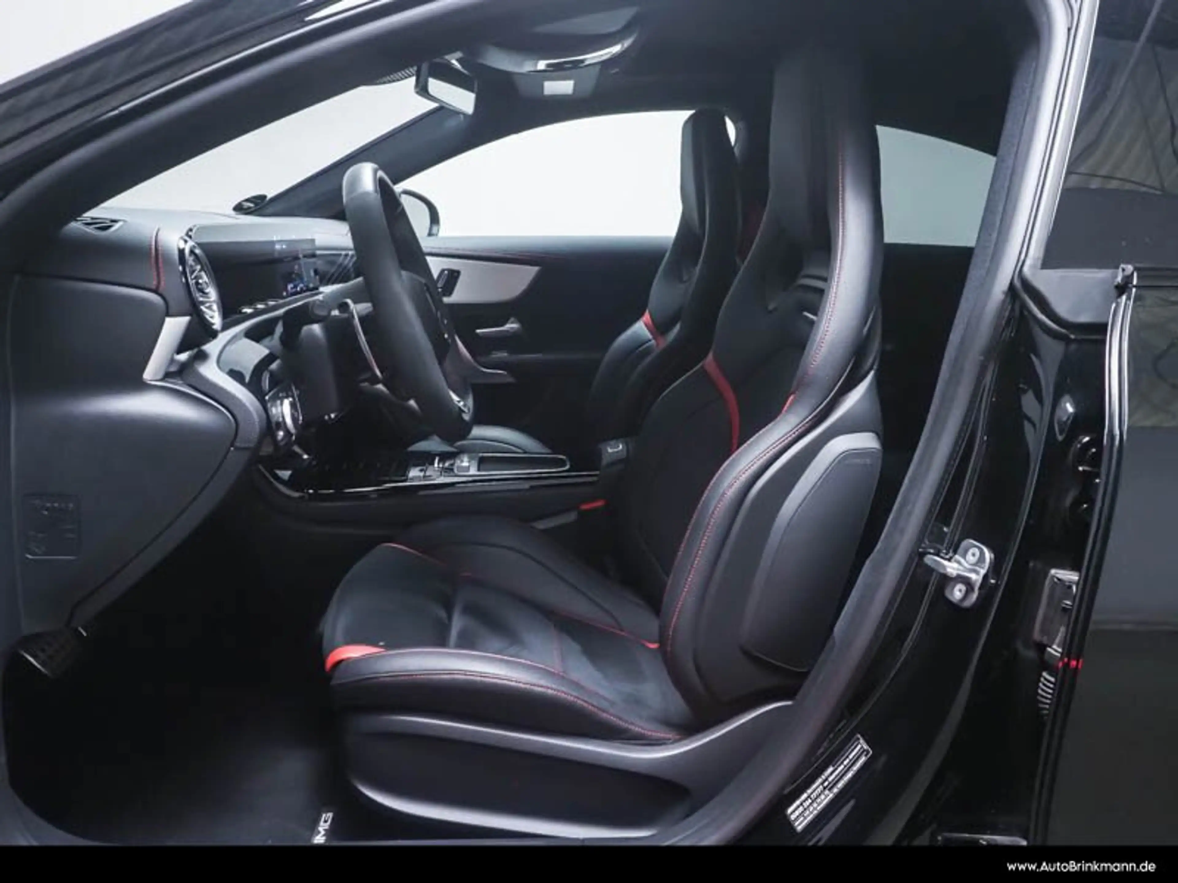 Mercedes-Benz CLA 35 AMG CLA 35 AMG 4M Coupé Night/PerfSitz/Pano/AHK SHZ — photo 6