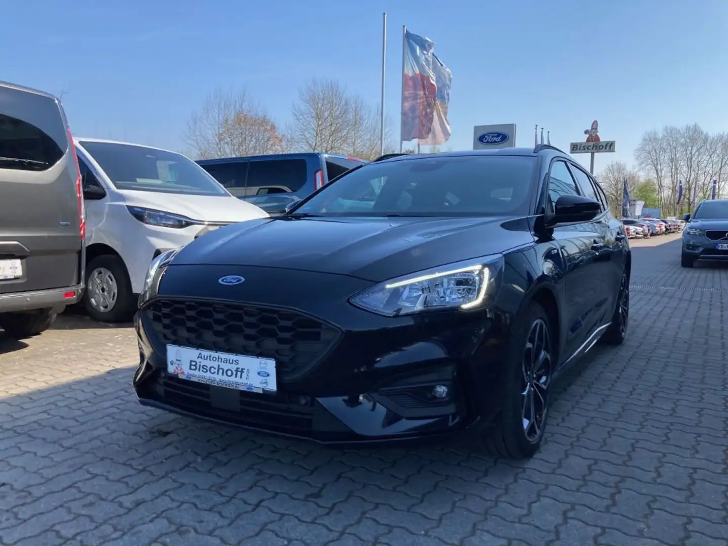 Ford Focus Turnier 1.0 EcoBoost Hybrid ST-LINE X Schwarz - 1