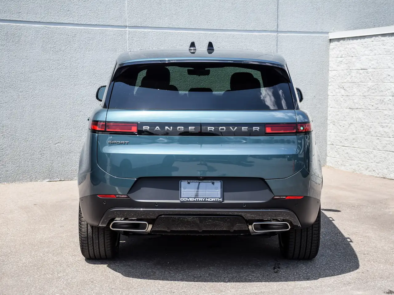 Land Rover Range Rover Sport photo Land Rover Range Rover Sport