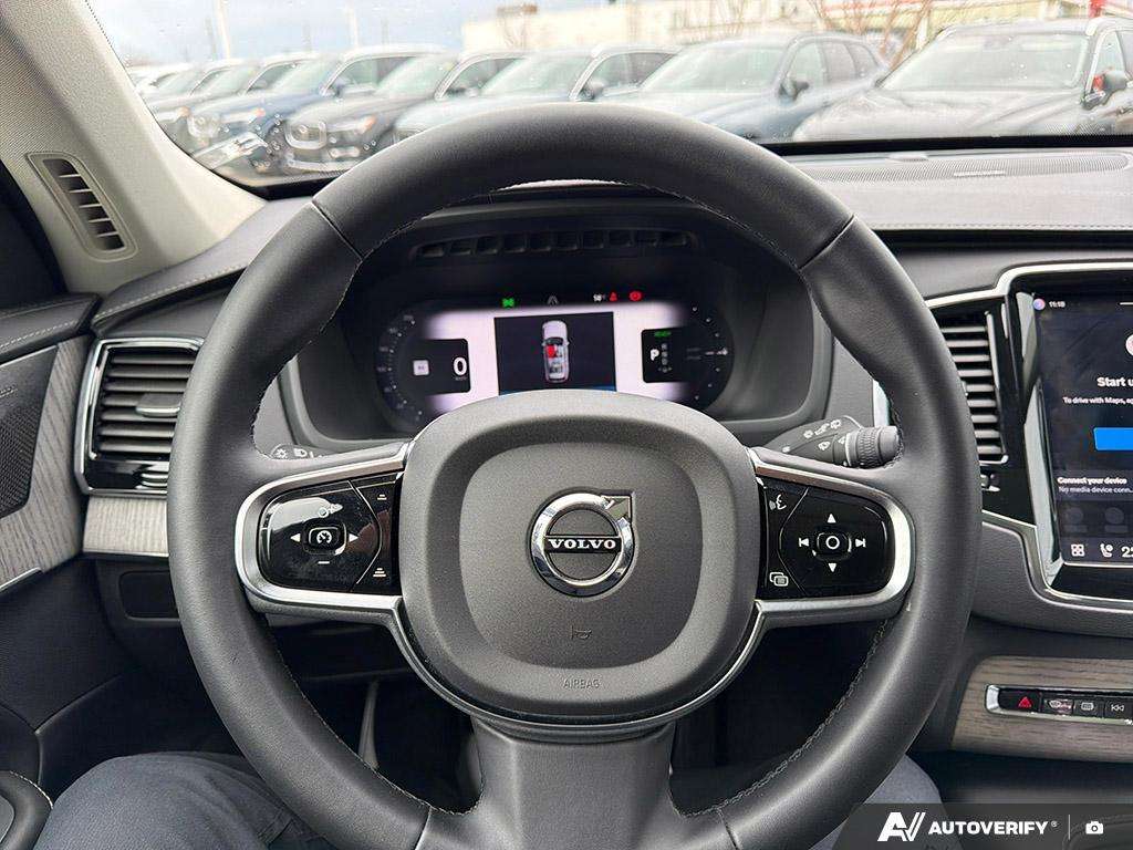 2024 Volvo XC90 T8 Ultimate Bright Theme thumb 13