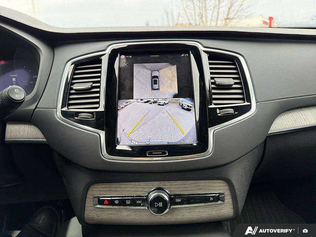 2024 Volvo XC90 T8 Ultimate Bright Theme thumb 18