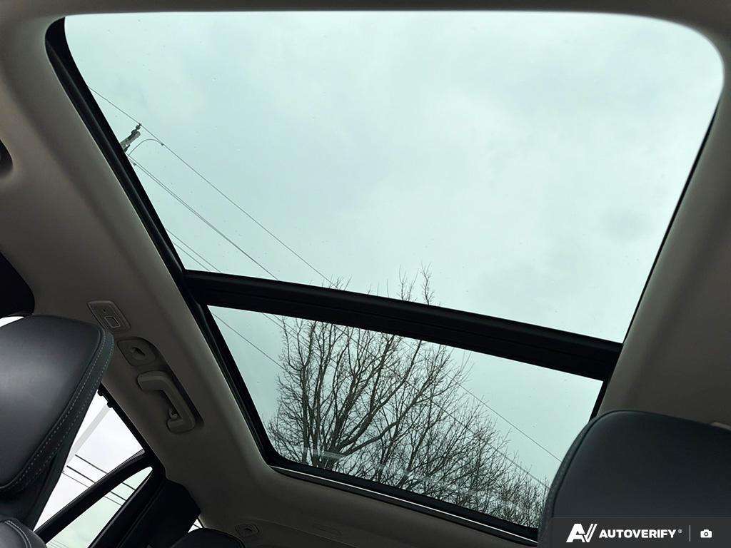 2024 Volvo XC90 T8 Ultimate Bright Theme thumb 20