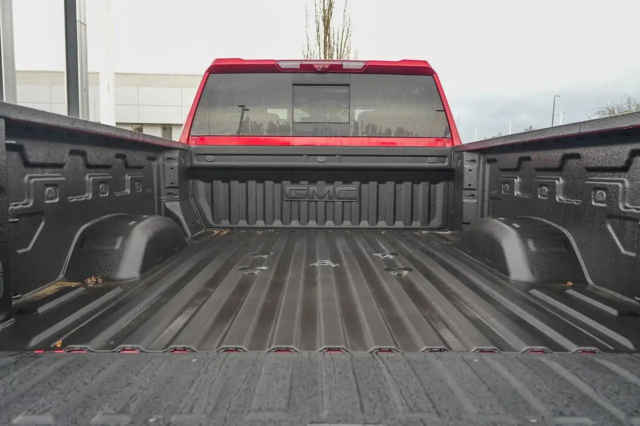GMC Sierra 2500HD снимка GMC Sierra 2500HD