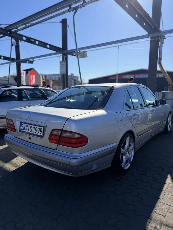 Mercedes-Benz E 220 CDI Classic, foto 6