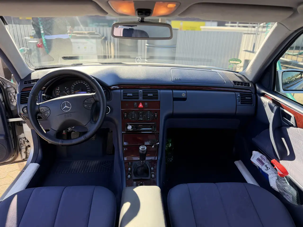 Mercedes-Benz E 220 CDI Classic, foto 2