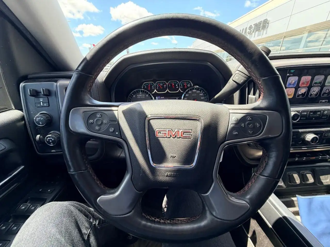 GMC Sierra 1500 fotografie GMC Sierra 1500