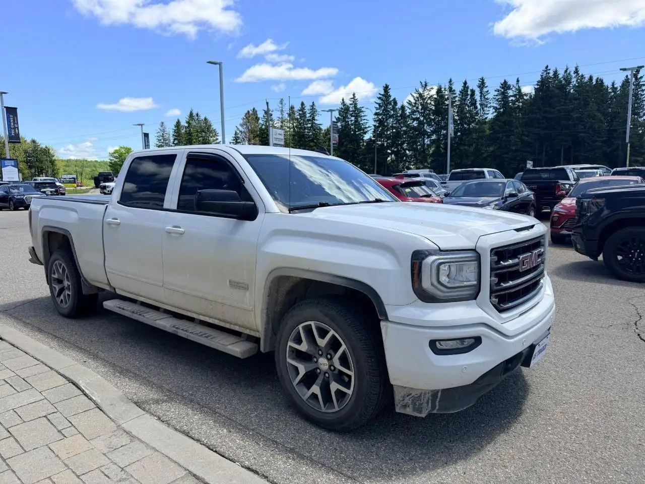 GMC Sierra 1500 fotografie GMC Sierra 1500