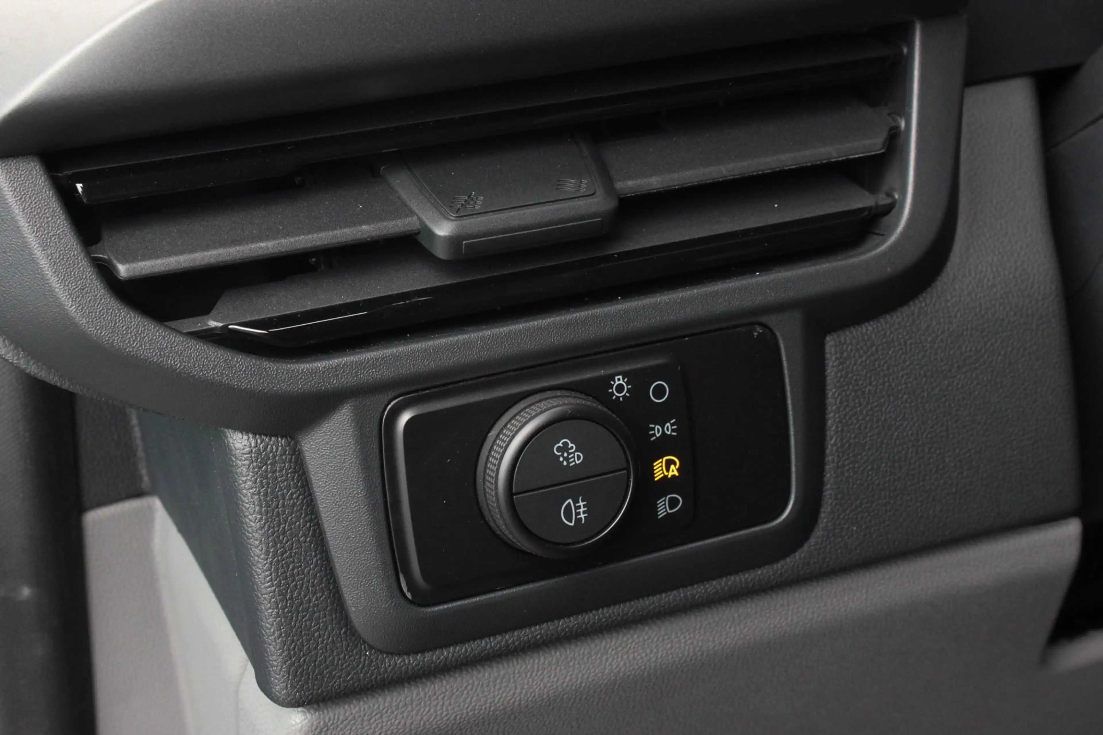 Ford E-Transit Cust. 340 L2H1 SPORT 71 kWh 218PK / JB-EDITON / B& — photo 17