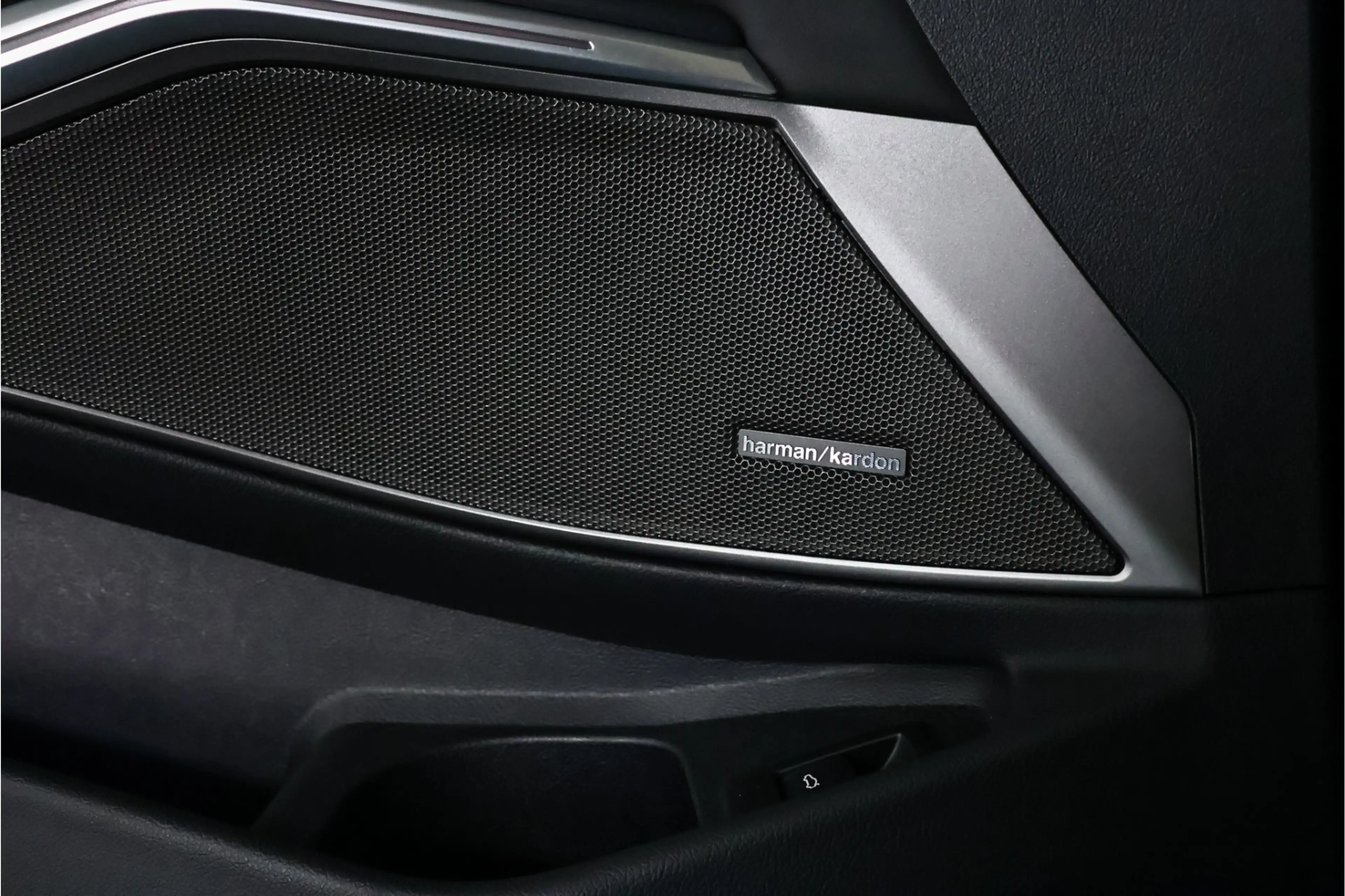 Alpina B3 Touring No 155 Navi / Leder / Pano / HUD / Carplay — photo 23