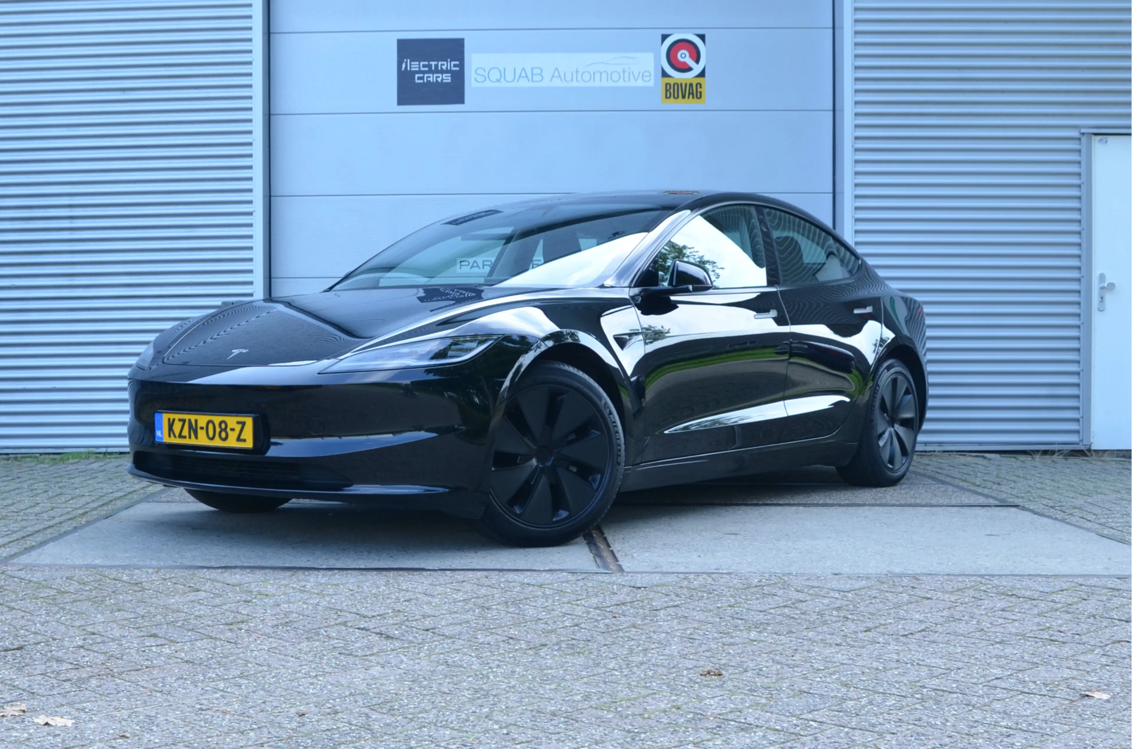 Tesla Model 3 RWD 60 kWh Highland, AutoPilot4.0 (FSD 99,- p/mnd)