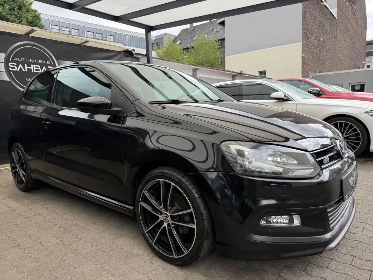 Volkswagen Polo V *R-LINE*BI-XENON*TEMPOM*PDC*KLIMAAUT*FACE Schwarz - 1